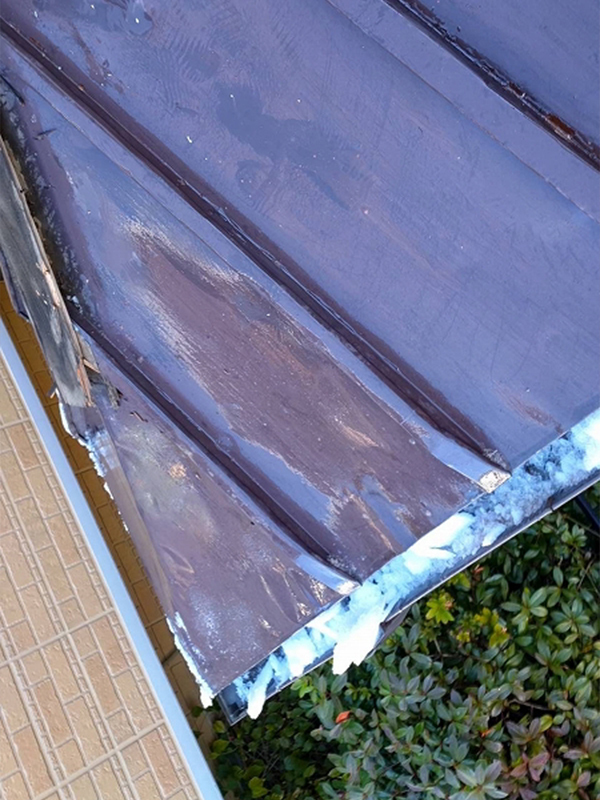屋根板金の破損